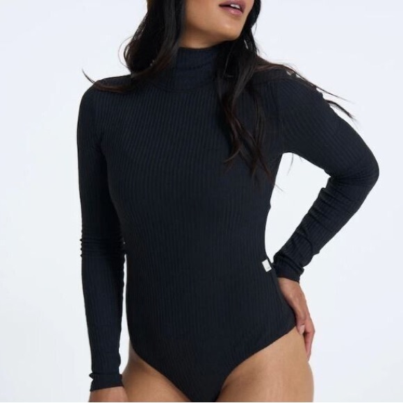 Vuori Tops - Vuori Women's Bleeker Bodysuit Long Sleeve Ribbed Turtleneck Black Size XS